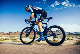 giant_propel-disc-aero-road-bike